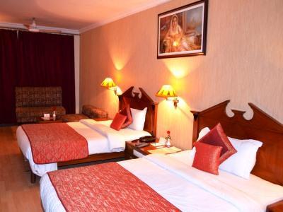 ניו דלהי Hotel Grand Sartaj מראה חיצוני תמונה
